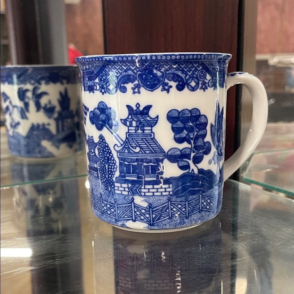 Blue and White Porcelain-Style Ceramic Mug
